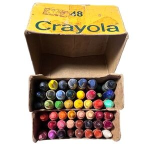 Older Box of Crayola Crayons